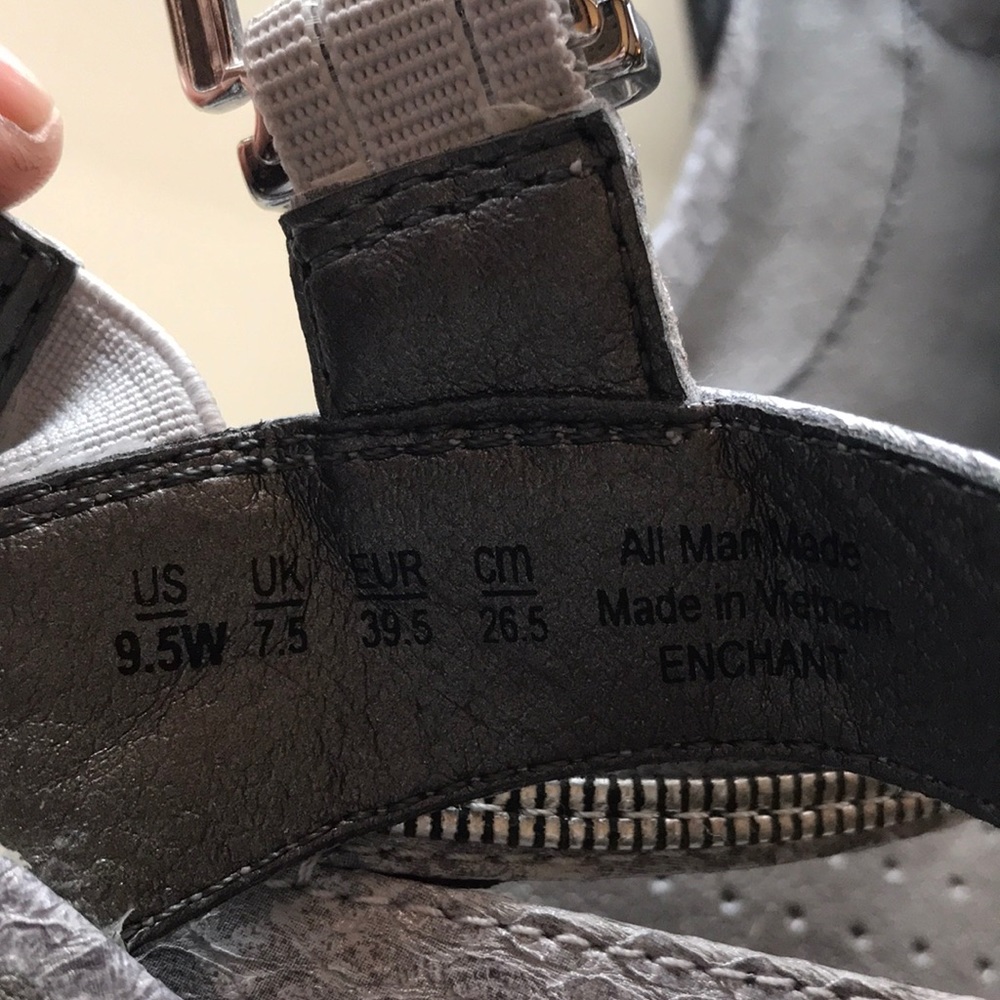 Life Stride - image 3